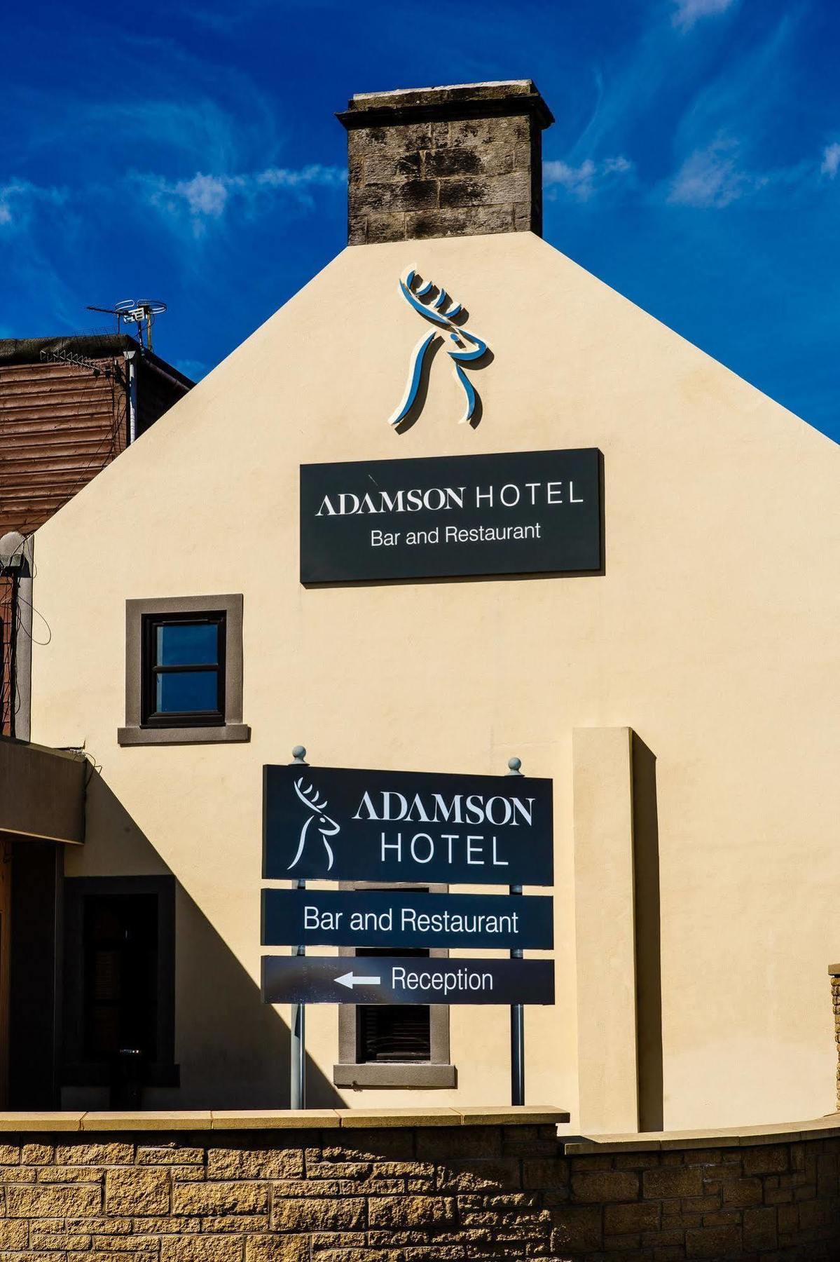 Adamson Hotel 던펌린 외부 사진
